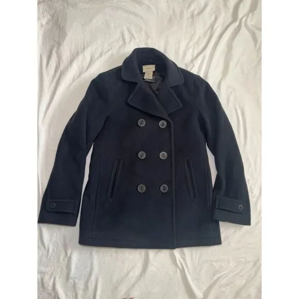 L.L. Bean Navy Blue Pea Coat 100% Lambs Wool Navel Inspired Thinsulate